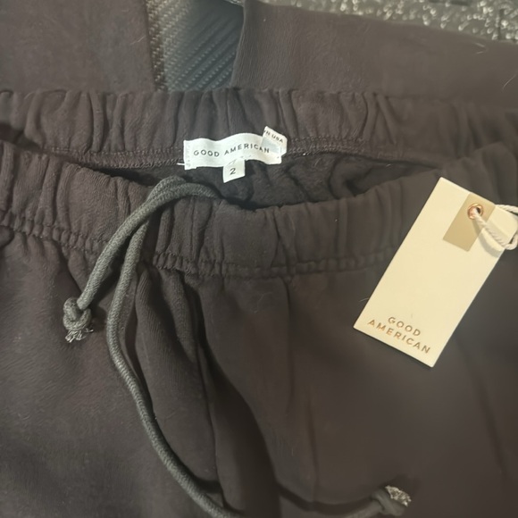 NWT good American chocolate sweats size 2. Comparable to a small-medium - Picture 3 of 6
